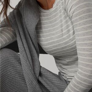 2/35$🍓⭐️ Aerie long sleeve offline top. Super soft